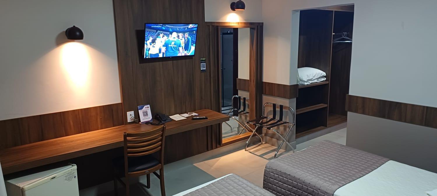 Cristal Palace Hotel Lins Ngoại thất bức ảnh